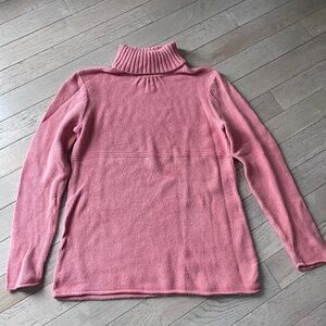 J. Jill Turtleneck M sweater Salmon Pink, Rolled Hem, Cozy